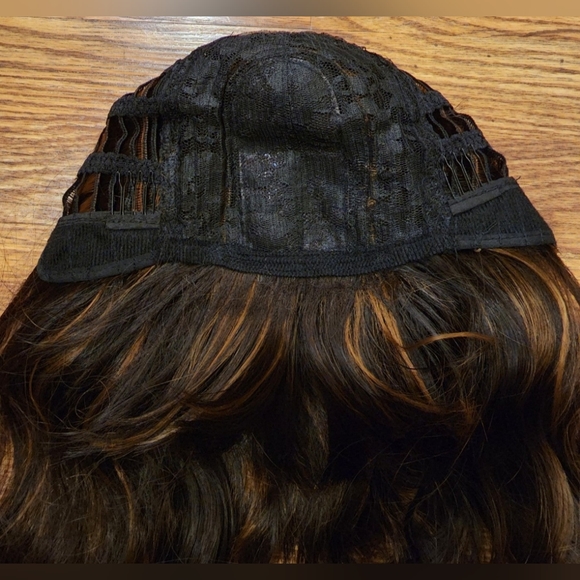 Mixed Color Bob Wavy Wig With Bangs Approx. 12-13 Inches Long - Picture 5 of 10